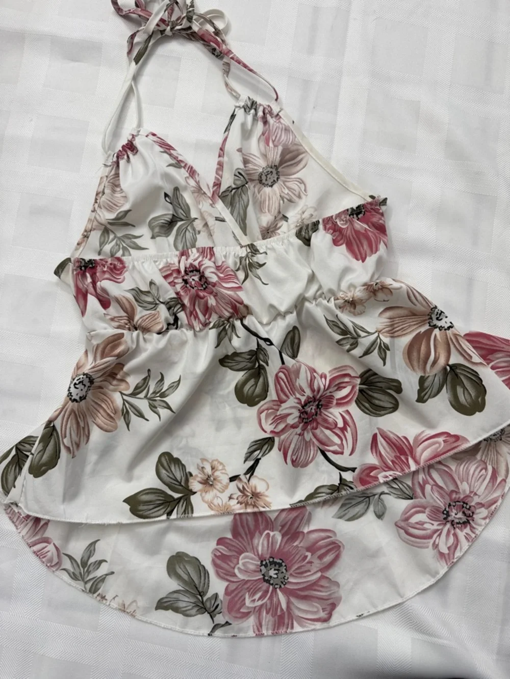 SHEIN White Floral Tie-Strap V-Neck Cami Top - Pink & Green - Picture 8 of 10